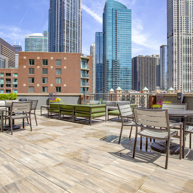 Apartments For Rent in Streeterville IL | Cityfront Place